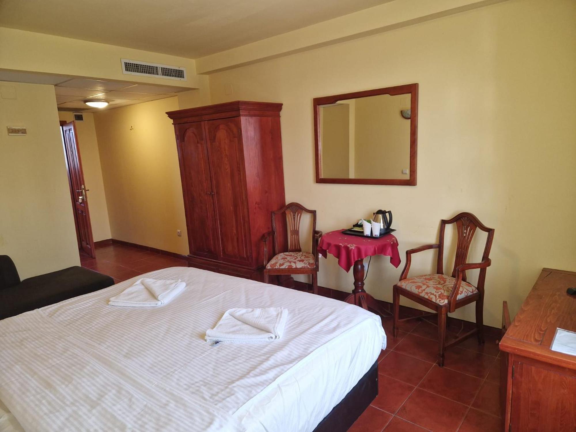 Hotel Francesca ทิมิชัวรา ภายนอก รูปภาพ